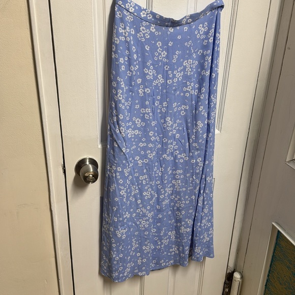 & Other Stories Blue Wrap Midi Skirt - Picture 5 of 5